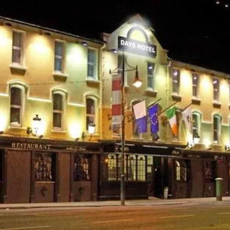 Treacy's & Leisure Centre 3*