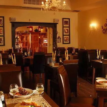 Treacy's & Leisure Centre 3* Waterford